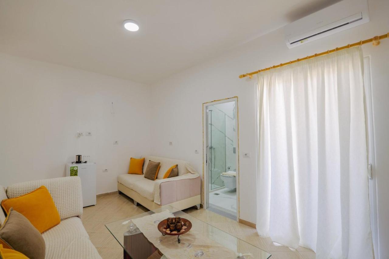 Relaxing Escape Rooms Ksamil Esterno foto